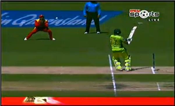 SAMAATV's tweet image. #PakvsZimb: You can't bestow a fielder better than how Jamshed did! bit.ly/1DnLEtK
