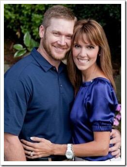 ChrisKyleHero's tweet photo. R.I.P Chris Kyle🇺🇸 Please pray for Taya Kyle and the rest of their family🇺🇸 http://t.co/nQxS4ADjOH