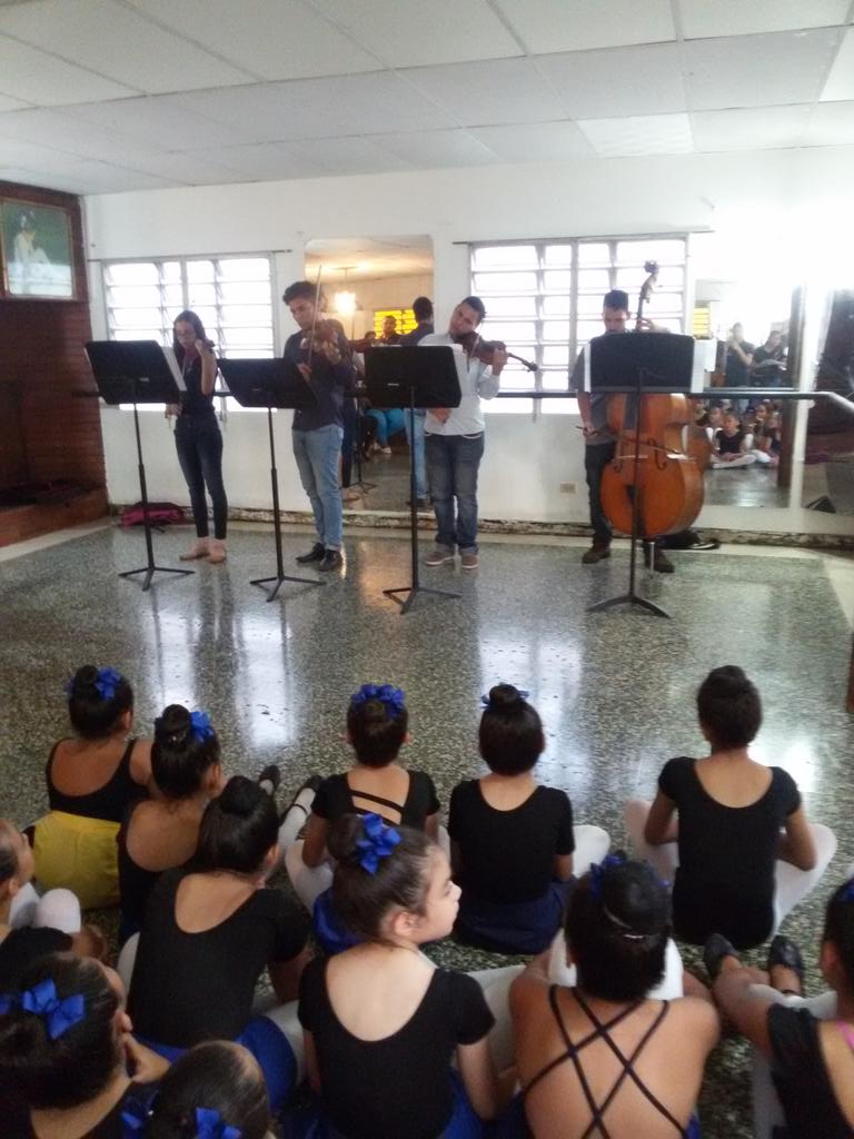 BiaggiMiguel's tweet photo. @elsistema @fosjiet #ElSistemaCumple40 http://t.co/2j1HAFIexJ