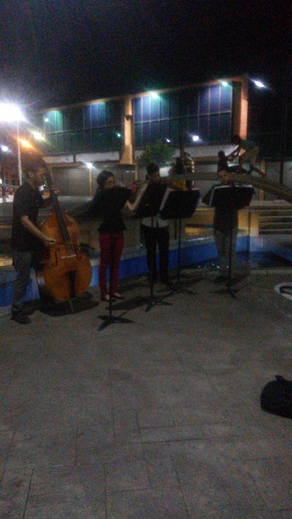 BiaggiMiguel's tweet photo. @elsistema @fosjiet #ElSistemaCumple40 http://t.co/8bj6ydGo1r
