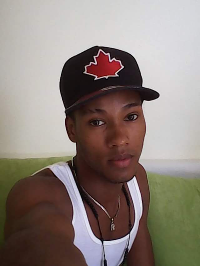 albaychadow's tweet photo. No todo en la vida es color de rosas pero el ASE que cada dia seas súper especial te amo mi amosote http://t.co/WTc3ybdUzu
