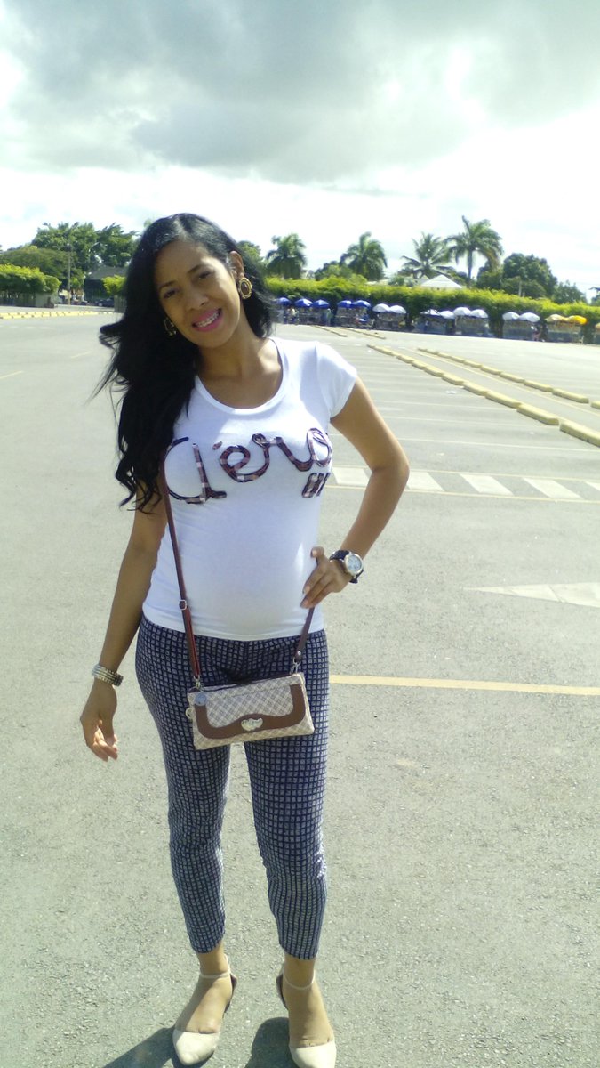 Elisa221's tweet photo. Graciass a Dios bendecida por mi bebe http://t.co/S3fFKCbgA4