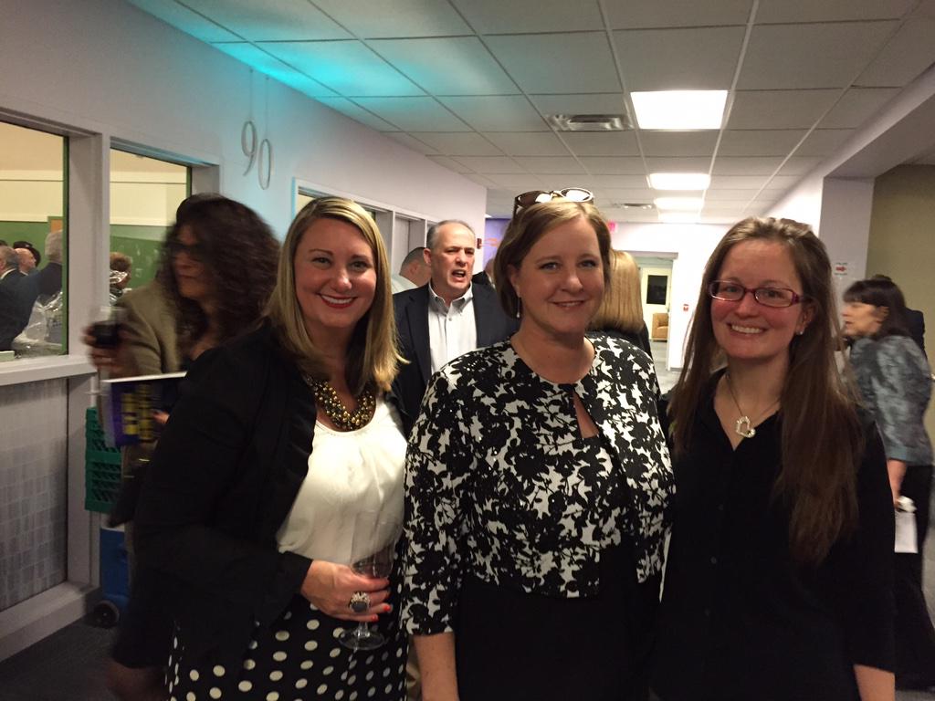 allisongrealis's tweet photo. .@elmsonline #februaryfantasy underway and having fun with my 1993 classmates. http://t.co/cYEUiMx01w