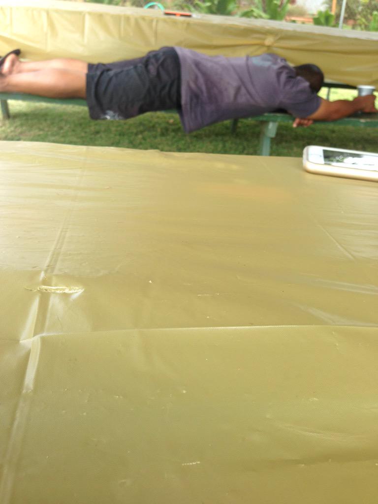 keesh808's tweet photo. Dad had too much good food #kanackattack http://t.co/pOwChN6QTD