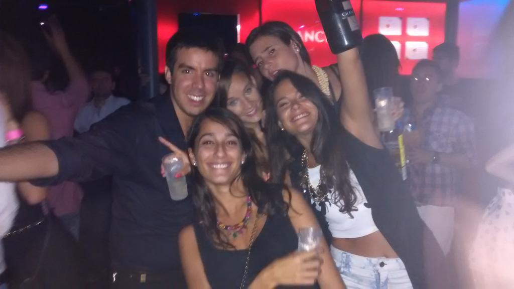 gonzalomampel's tweet photo. #BuenaVida #BuenaGente @albercali @3Agusrocha @carolainsj @AleHernandez_7 @julipacilio http://t.co/Ct9SGZOojq