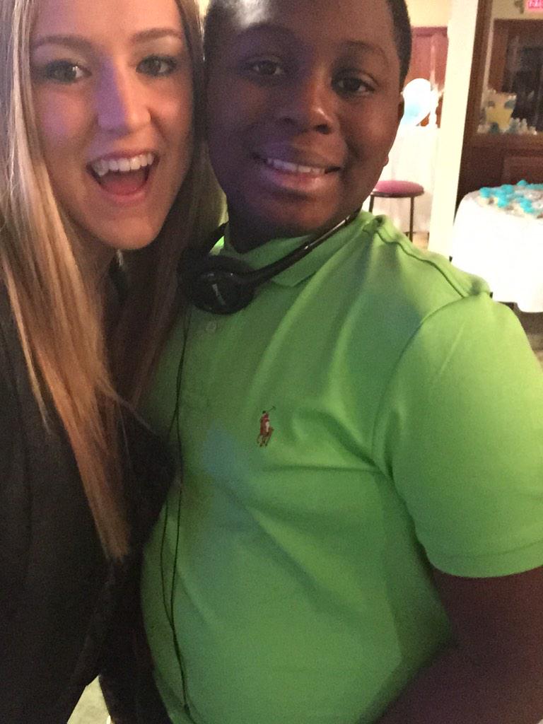 _iam_destiny's tweet photo. “@claudmarie14: #AllThingsDestiny happy sweet 16 des love you 💞 #surprise 💎💙 @DB_Island5 @King_Luckey http://t.co/aWKItoUVPw”