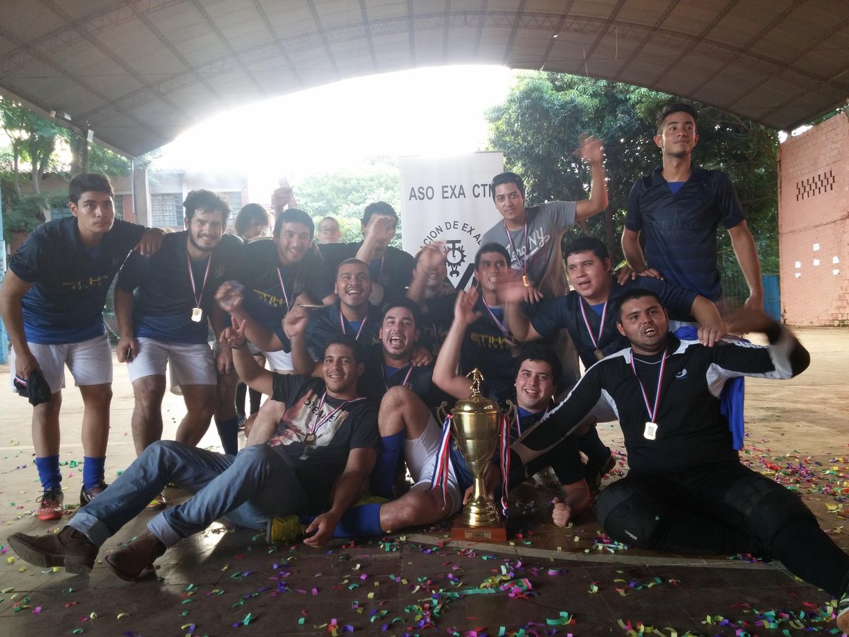 ExaCtnDeportes's tweet photo. ¡SAN CRISTÓBAL y DYNAMO flamantes campeones del #TDVExaCTN2015! Todos los detalles y fotos: https://t.co/LlvLquejkV http://t.co/g0fkeloIPP