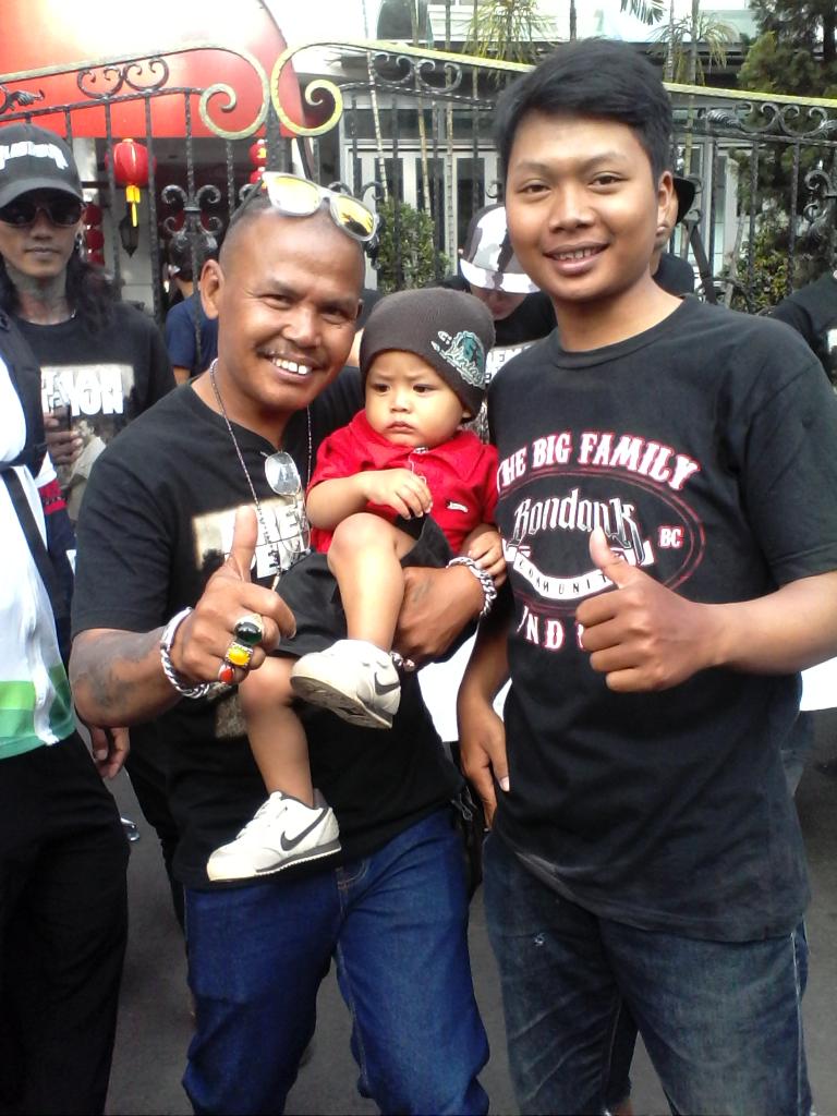 AxelMansyah's tweet photo. Siap komandan hahah @dodisanjaya http://t.co/BFzJIIJKak