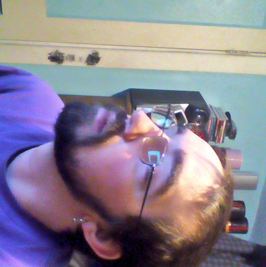 PJ11090929's tweet photo. Hangin' out with my uncle Mike http://t.co/WcMsig7Mdl