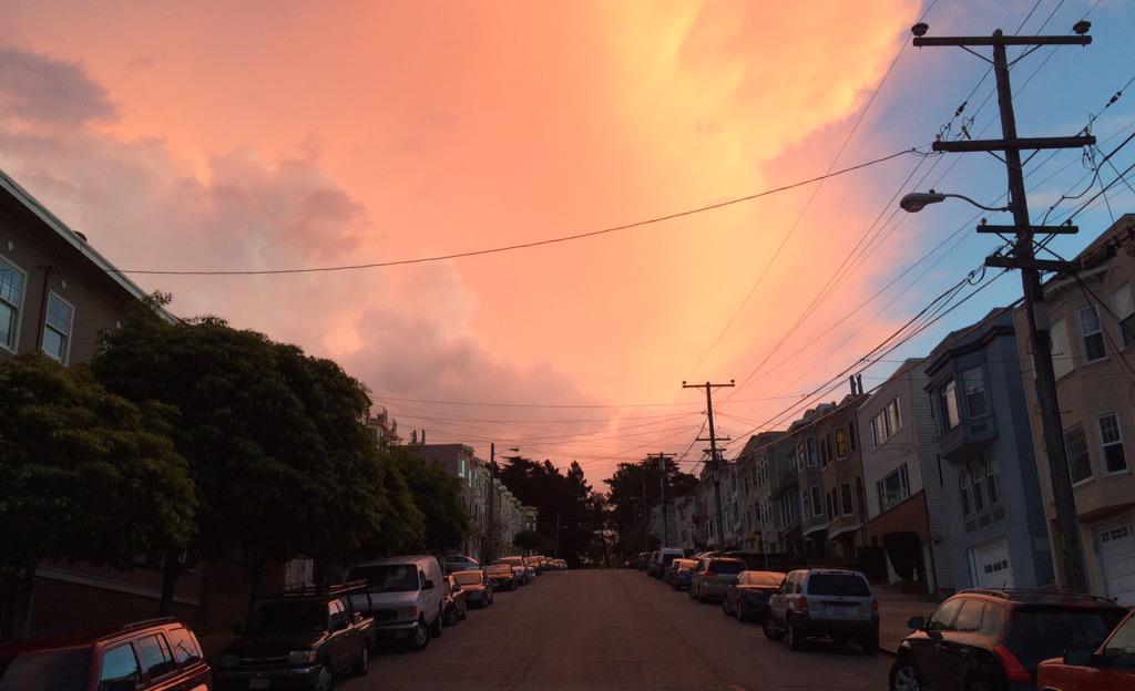 jachristian's tweet photo. YOU GUYS THIS MAY BE THE END OF THE WORLD IN #SF #cloudpocalypse http://t.co/KkW39baNMK