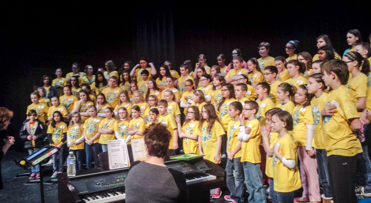 katiekc33's tweet photo. #CircleTheStateWithSong was FABULOUS this year! Love listening to children make #music @GCCSchools http://t.co/wFz6B5JF3t