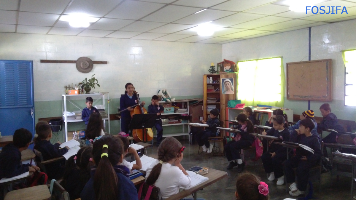 🎼 Violoncello solista de Fe y Alegría, interpretando Suzuki Cello School #ElSistemaCumple40 <a href="/elsistema/">El Sistema</a> 📷 #Mérida 🎻