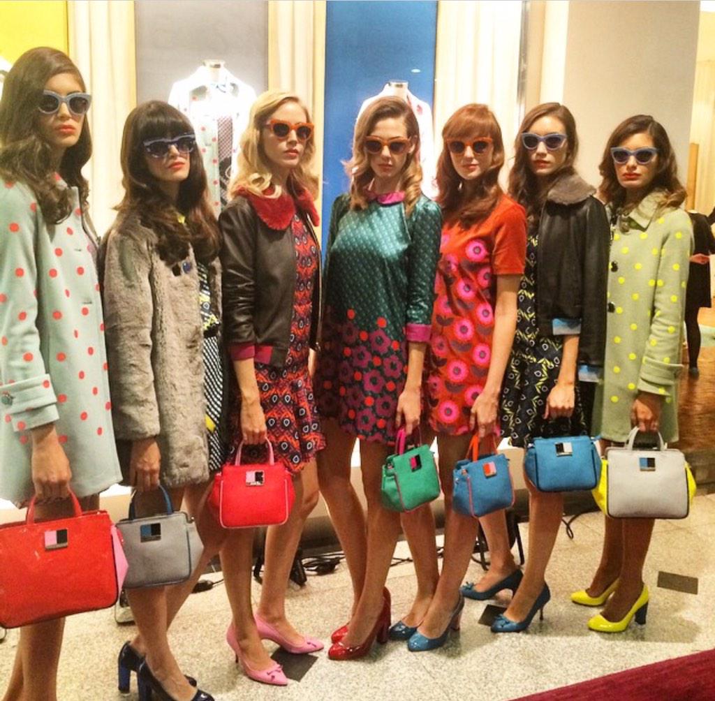 pinkmodels1's tweet photo. Pinkies en @JackieSmithBA ❤️ http://t.co/qn4K577Jok