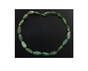 IntroYourStyle's tweet photo. Gorgeous green marbled hues that say Luxe Elegance.-The #Necklace. #AKAStyle http://t.co/tzKFdyG4Ba http://t.co/fglwJWBYpy