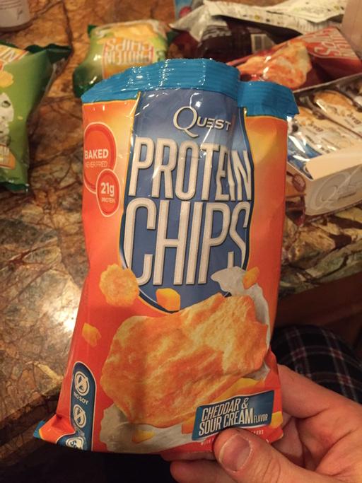 RatedRCope's tweet photo. Ok so I'm basically in my nirvana. Chips with 21 g of protein and 5 carbs. I love you @QuestNutrition http://t.co/pDIs8rnjLp