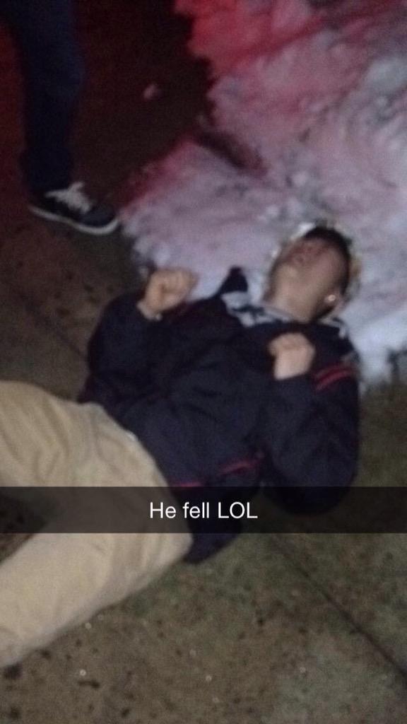ixthai's tweet photo. #closeFCPS this man just fell http://t.co/zN4ojjbQlC