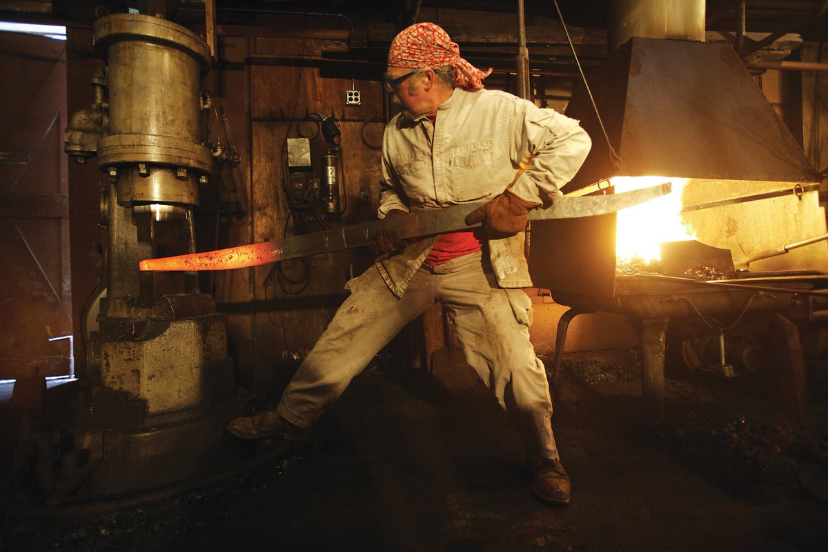 ArtisanIdeas's tweet photo. If you're a #blacksmith near Nova Scotia, you can't miss CanIRON X 2015: http://t.co/9pYeE4N55N @cbblacksmiths1 http://t.co/B2TAmfIPDi