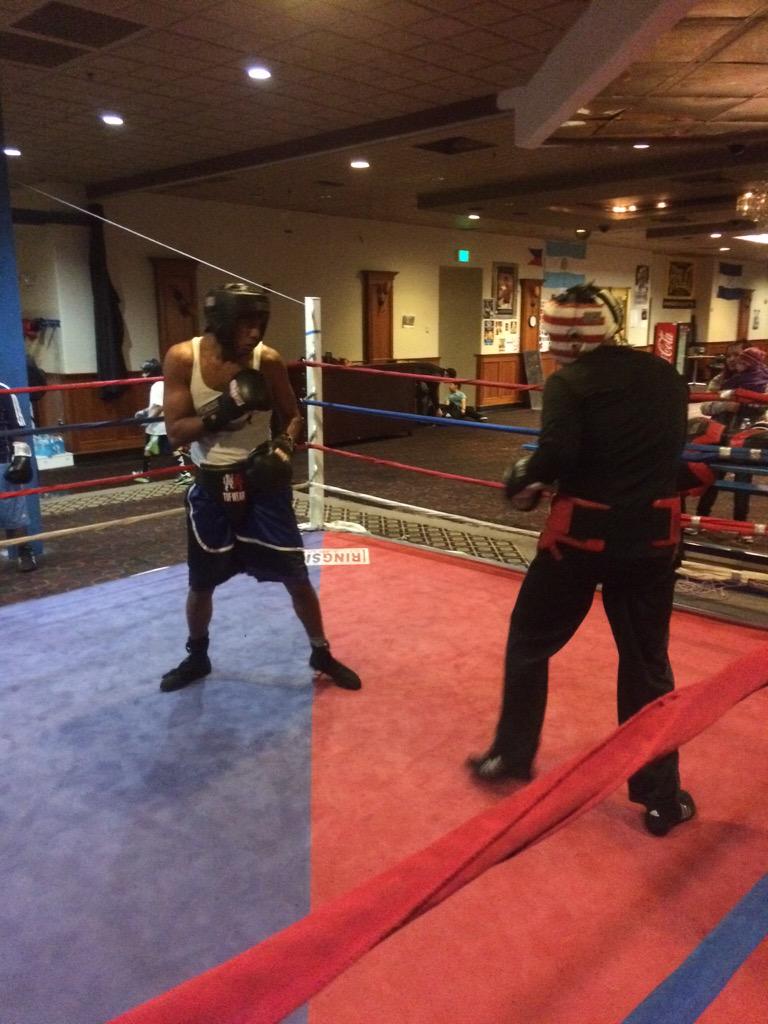 SeaMarBoxing's tweet photo. Rounds http://t.co/uwcZ1q7yi9