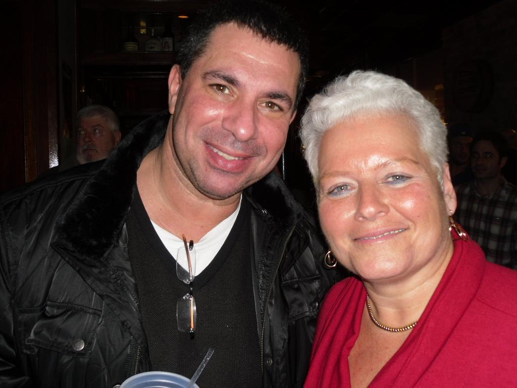 MikeBennett11's tweet photo. Kudos 2 organizer Elaine Apfelbaum & @ALevyNYC Raised THOUSANDS $ 4 Edgewater NJ fire victims. #EdgewaterStrong http://t.co/hw1aHlBzFw