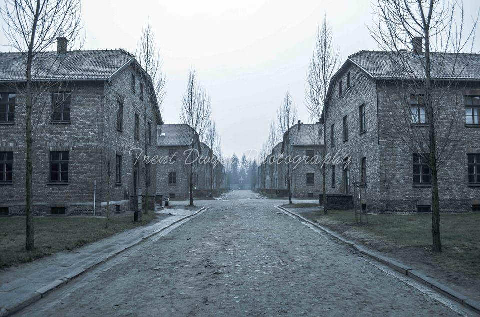 TDPhotography6's tweet photo. Auschwitz, Poland. An amazing window into the dark history of mankind. #Auschwitz #History #ww2 #Genocide http://t.co/Eld7t8Aa6i