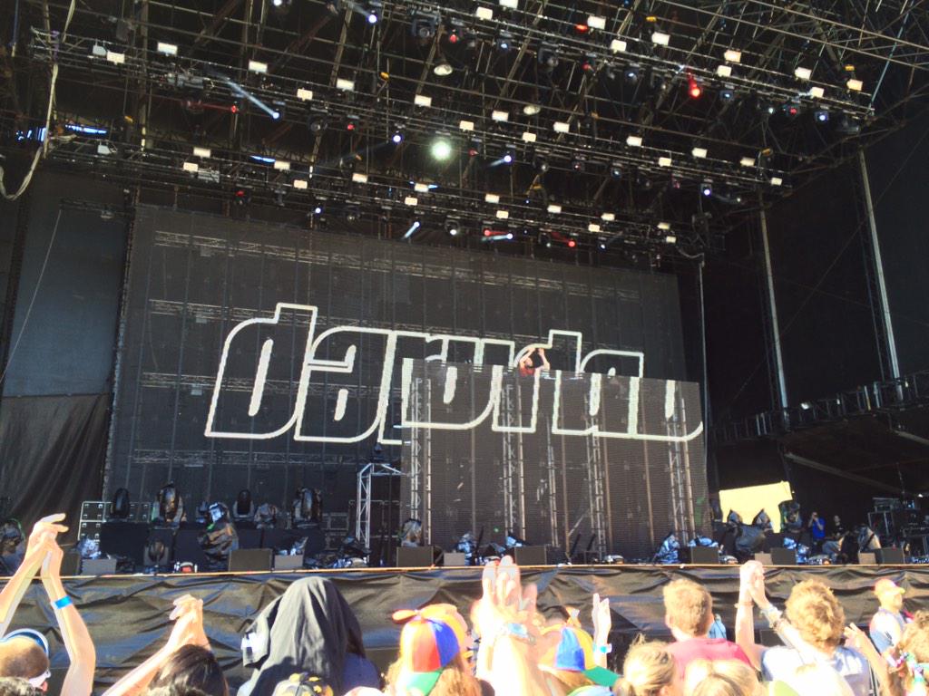 jeremykjtan's tweet photo. The Finnish legend himself!! @Darudevil #Sandstorm #FutureSoundSystem http://t.co/5m3KDCKRhB