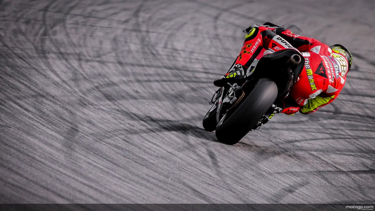 fraberlu's tweet photo. "@MotoGP: Some of the most spectacular shots from #SepangTest2.
Check out more on: http://t.co/0yKNLY16vl http://t.co/Gy706rIjLV"
#MotoGP
