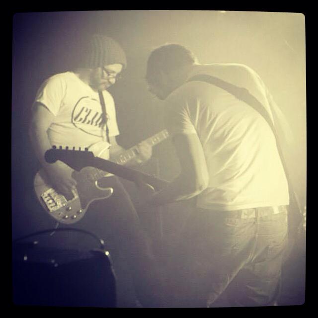 wearehighlow's tweet photo. Tonight we are playing in #Brentwood #Essex at the Seaxe Rooms come join the fun 8pm @theflagfactory http://t.co/k2mt35awte