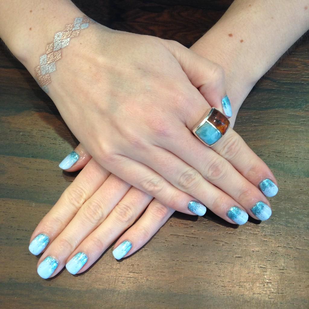 Handmearainbow's tweet photo. "Something blue" with my new collection CND Creekside &amp; lecente glitter @lovelecente @ScratchMagazine @SamanthaSweet http://t.co/GM1xyPUT7j