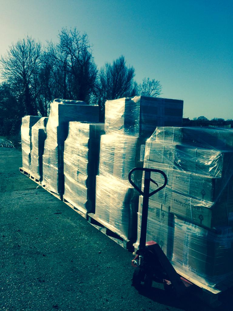 nagsshowteam's tweet photo. First @Horseware delivery for the start of the season.. #lotsofnewstock http://t.co/Wnqx0Gc2In