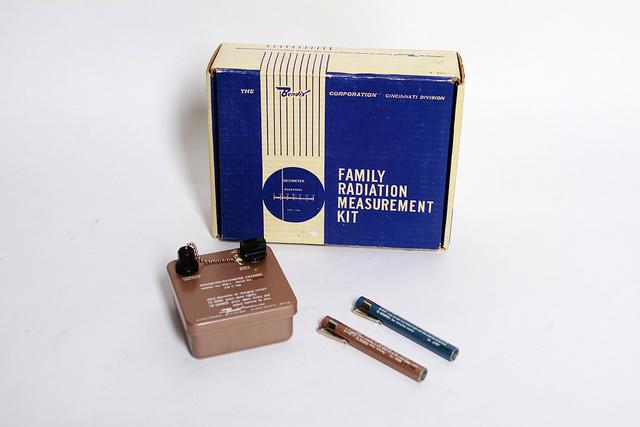 Family radiation measurement kit0