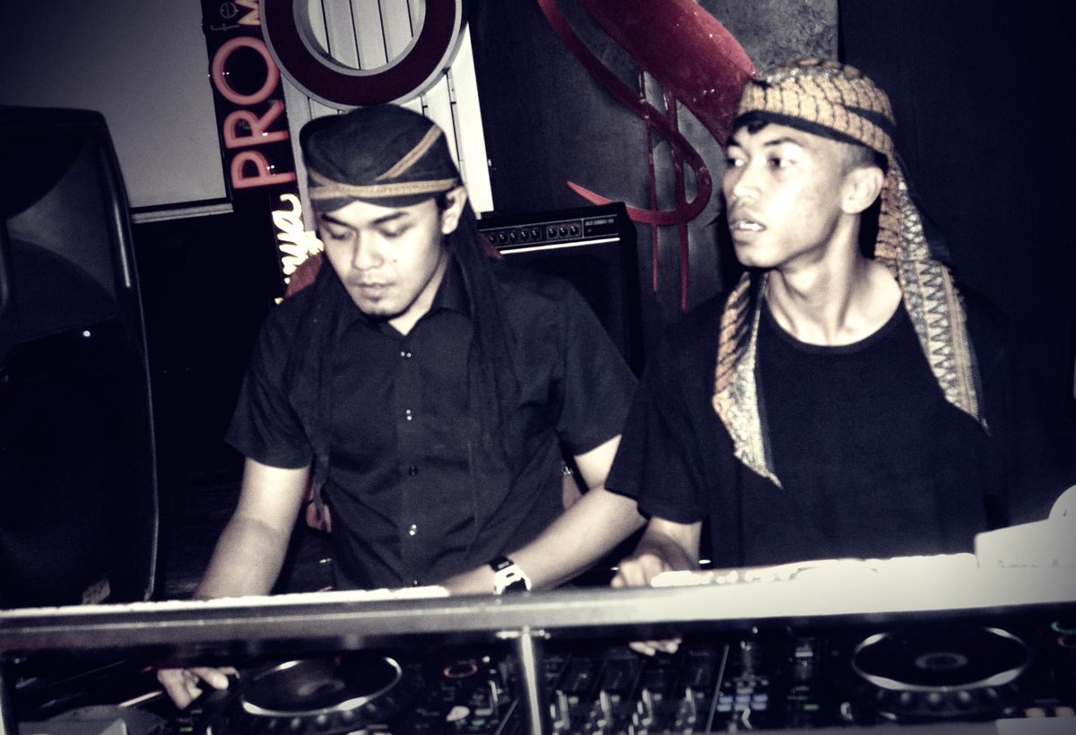 PROJAM 25 Feb 2015 <a href="/SmoothCafe_MLG/">Smooth Club & KTV</a> with @EvanAbaddon <a href="/EDM_MLG/">EDM Malang</a> <a href="/RebelID/">Rebel ID</a>