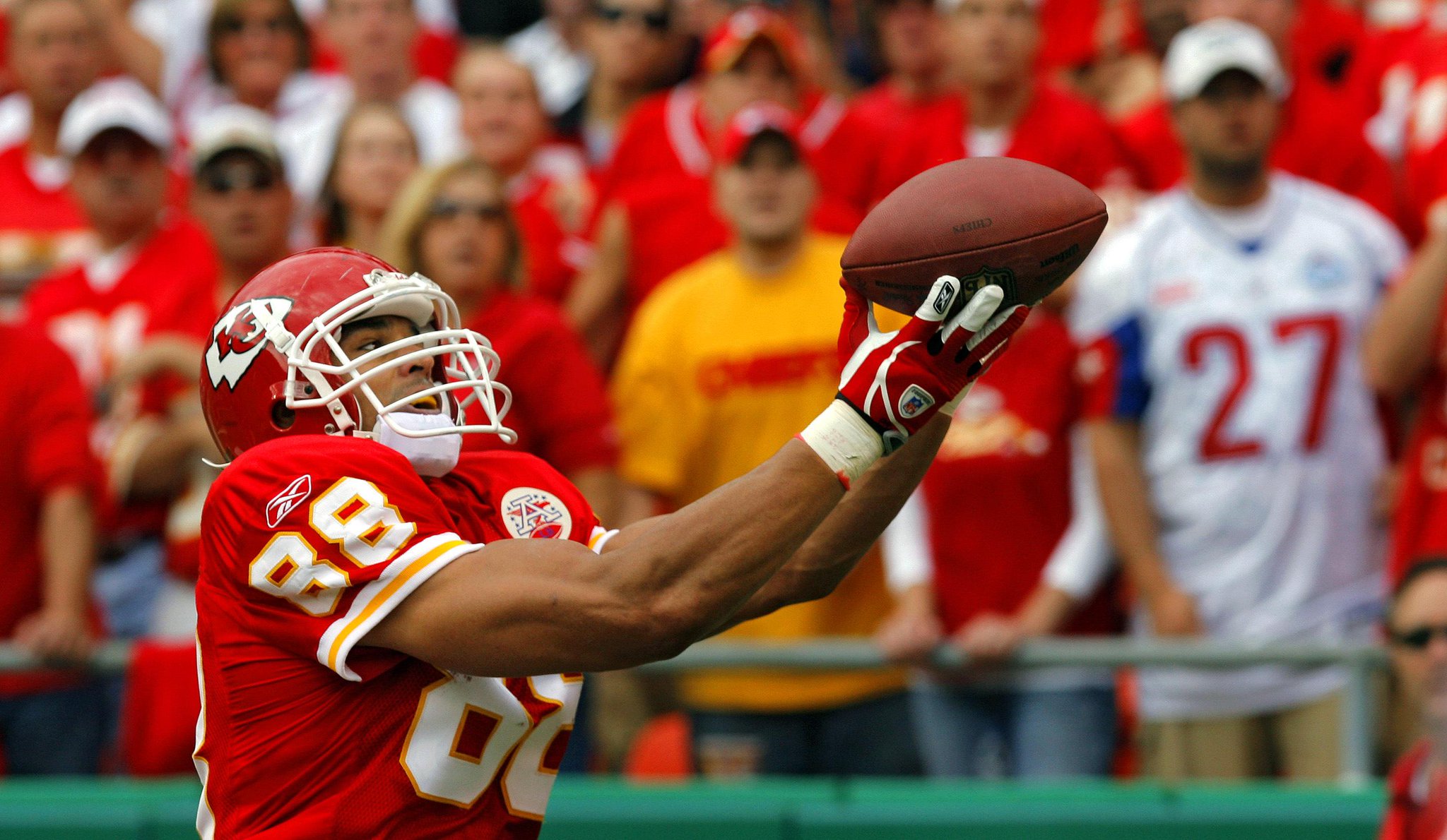 Happy Birthday to Tony Gonzalez, who turns 39 today! 