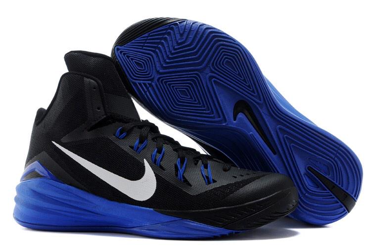 RoShaawn's tweet image. Love my new white and gold shoes 😍😍