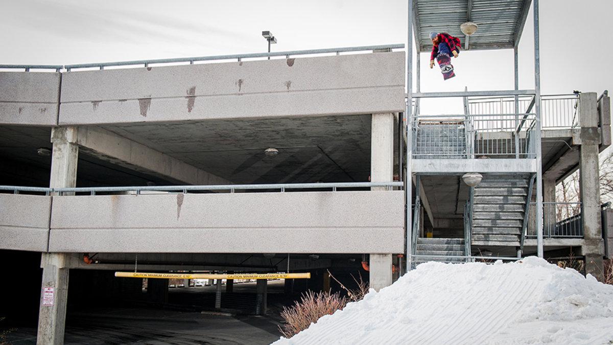 redbullGER's tweet image. #Snowboard + Seilwinde = #Streetsession in #Saltlakecity! @PatMoore_nhd Blueprint 2, Folge 3: win.gs/1ata1zc