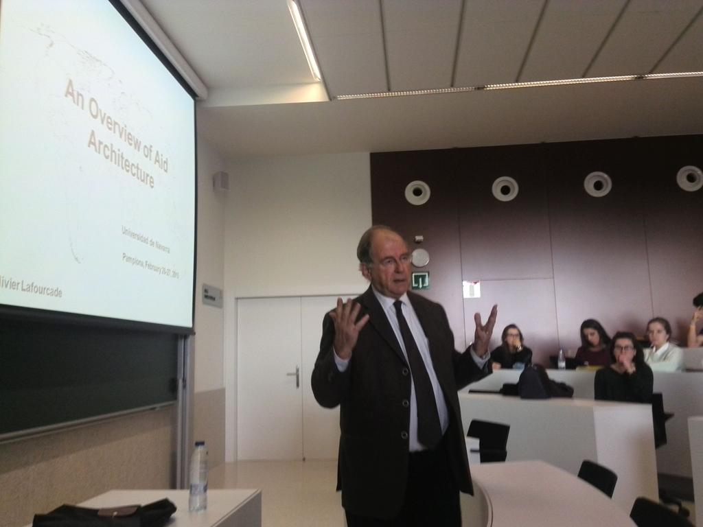ELG_unav's tweet photo. Olivier Lafourcade. Una carrera en Banco Mundial
Nueva sesión de lujo de Career Development Workshop. #WorldBankELG http://t.co/1Q0FjWyO3s