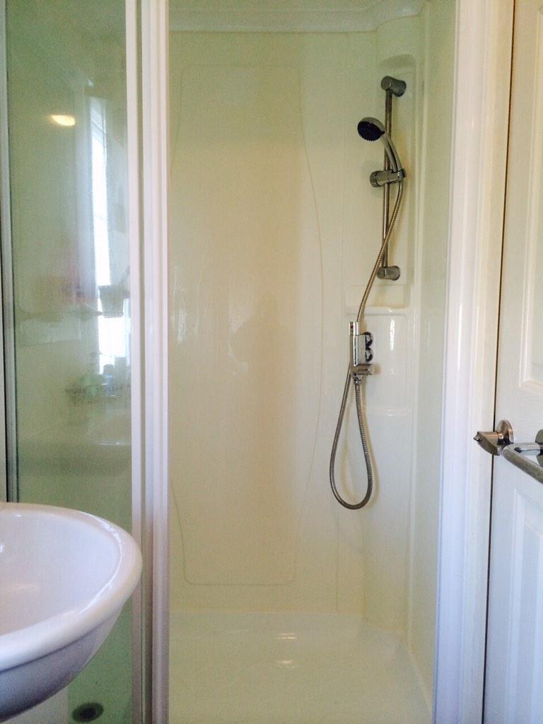 DvineBreaks's tweet photo. Cambersands park resort http://t.co/3ZoLc9SonG