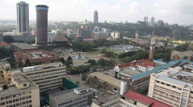 CapitalFMKenya's tweet photo. Kenya emerges first in Africa, 3rd globally in top 20 fastest growing economies (http://t.co/hH8NEQsI1E) http://t.co/GbIQq5ybuR