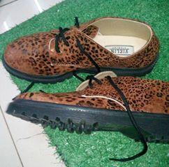 DOCMART LEOPARD SIZE 36-40 110RB AMBIL MIN 3PC <a href="/105RB/">hebiichigo/sss</a> #CARIPRODUK #CUMIKLAN @ohcumiklan