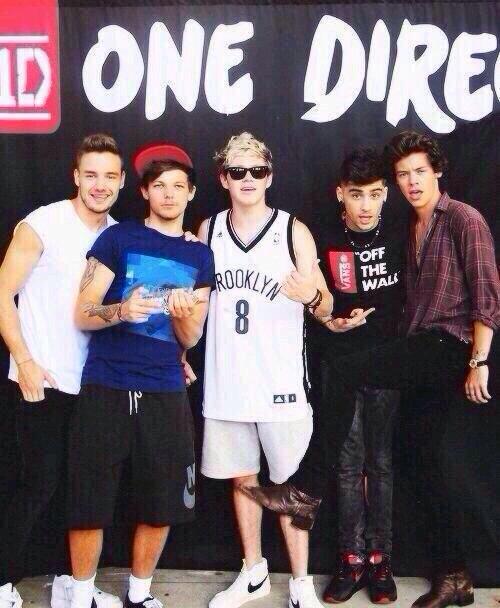 1229Cheer's tweet photo. 💙💚💜💛❤️💙💚💜💛❤️💙💚💜

みなさん、これをみてください！💖
DirectionerさんでOTRAtをシェアしませんかー⁉︎😍
下に詳しく貼ってあります！

💙💚💜💛❤️💙💚💜💛❤️💙💚💜 http://t.co/TTEbxuQarl