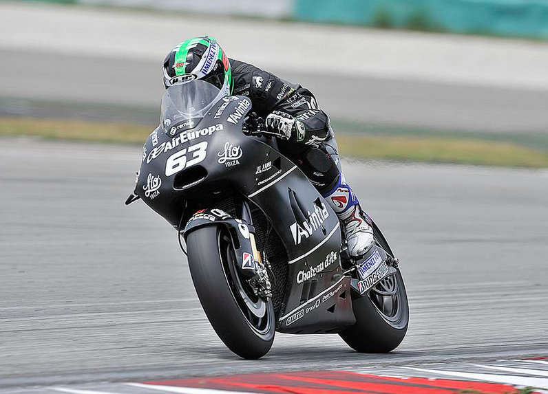 mikedimeglio63's tweet photo. Some pics of Sepang test / Quelques photos du test à Sepang. #motogp #SepangTest2 http://t.co/cZIYJlmnjH
