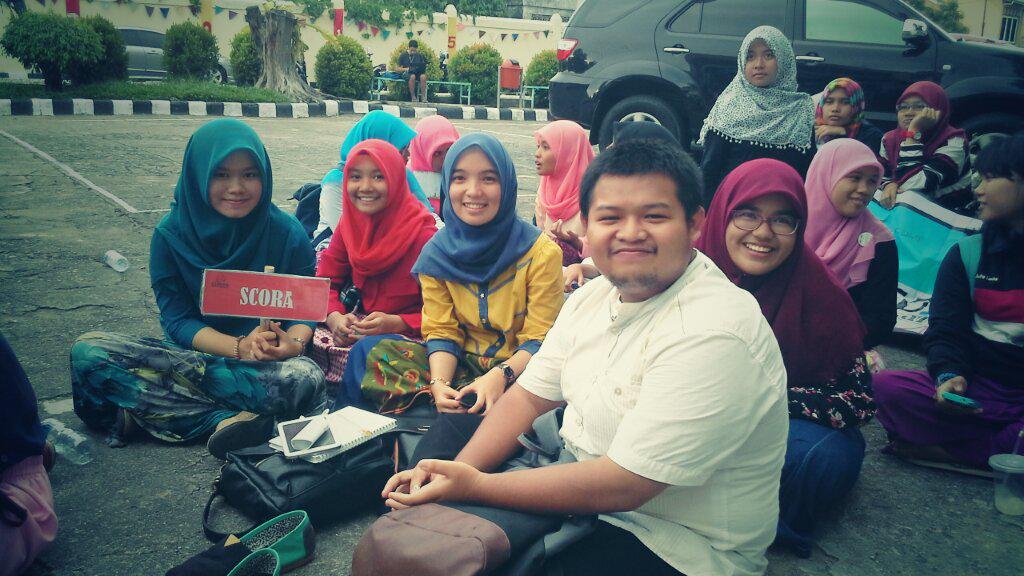 Ini dia senyum manis dari Scoranger menunggu giliran lomba CC 2015