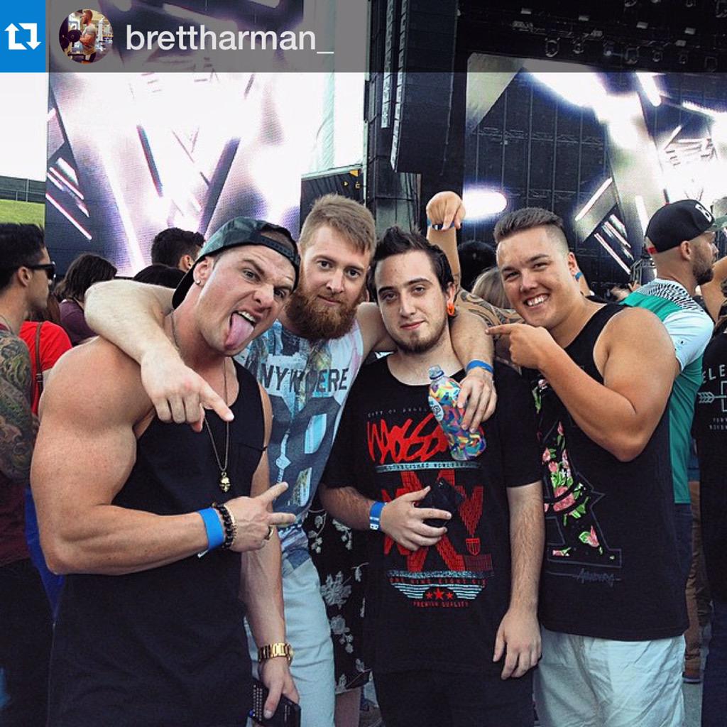 JosefRakich's tweet photo. Good times at #FutureSoundSystem @brettharman_ @tyrell_of_house_tyrell @deanjosephs03 http://t.co/kUGifZA1bk