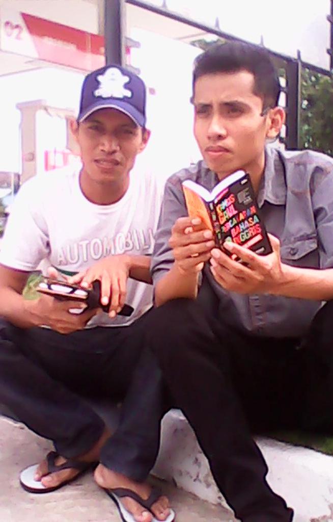 ridhozulian tweet picture