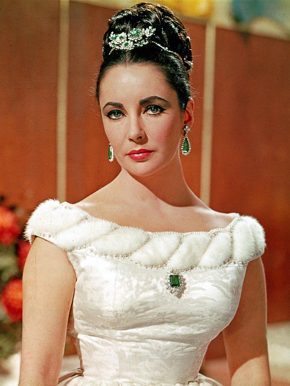 Happy Birthday to the Queen of Jewels: Elizabeth Taylor     