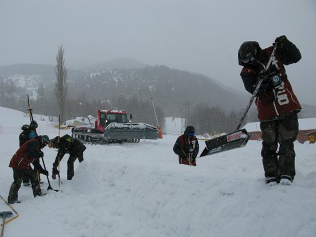 Bueno bueno! se acerca el día y ya estamos preparando la zona para celebrar el #mojito3404