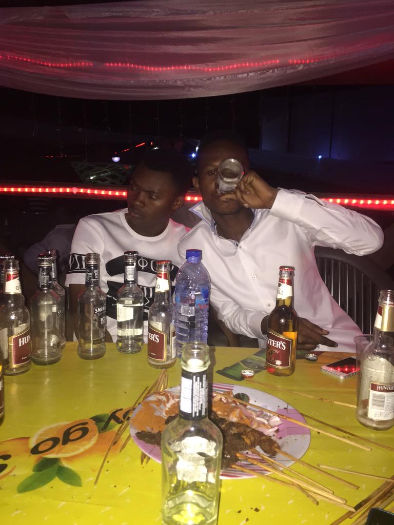 bashberry2's tweet image. Chilling wit ma Niggas is ma idea of an update