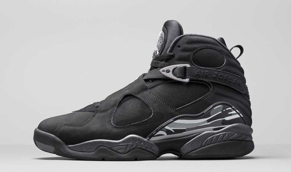 ComplexBets's tweet photo. Chrome Jordan 8s, yes they're coming back http://t.co/3QOgUCkovV http://t.co/lKNWJFg3XN