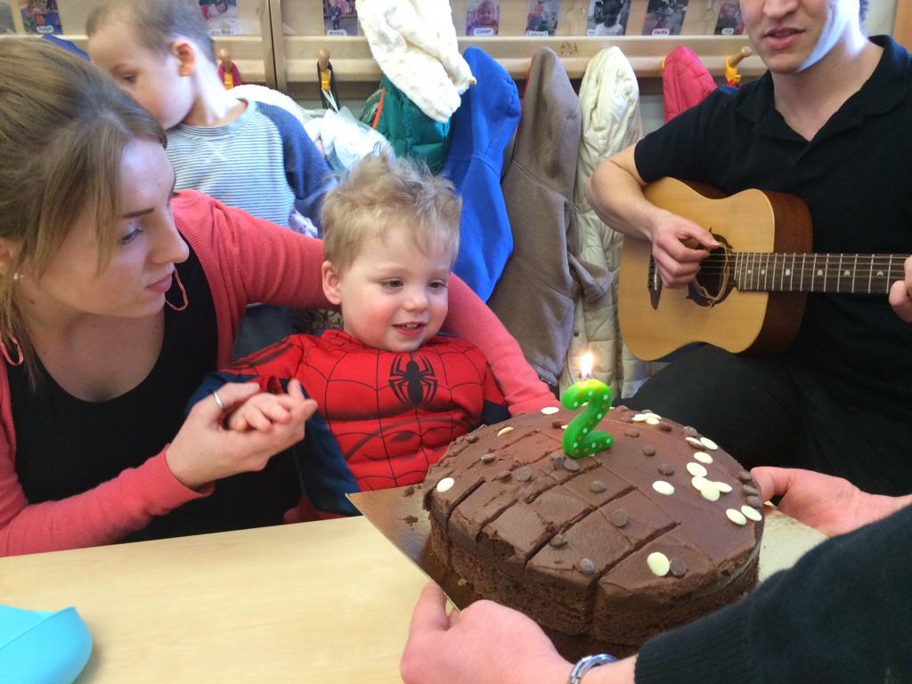 snapgrosvenor's tweet photo. @SteveR000 @evafrancesvl Big Happy Birthday to a special little man #birthdayboy #big2yearold #lovingthecake ๐๐๐๐ http://t.co/i86HAdg8qp