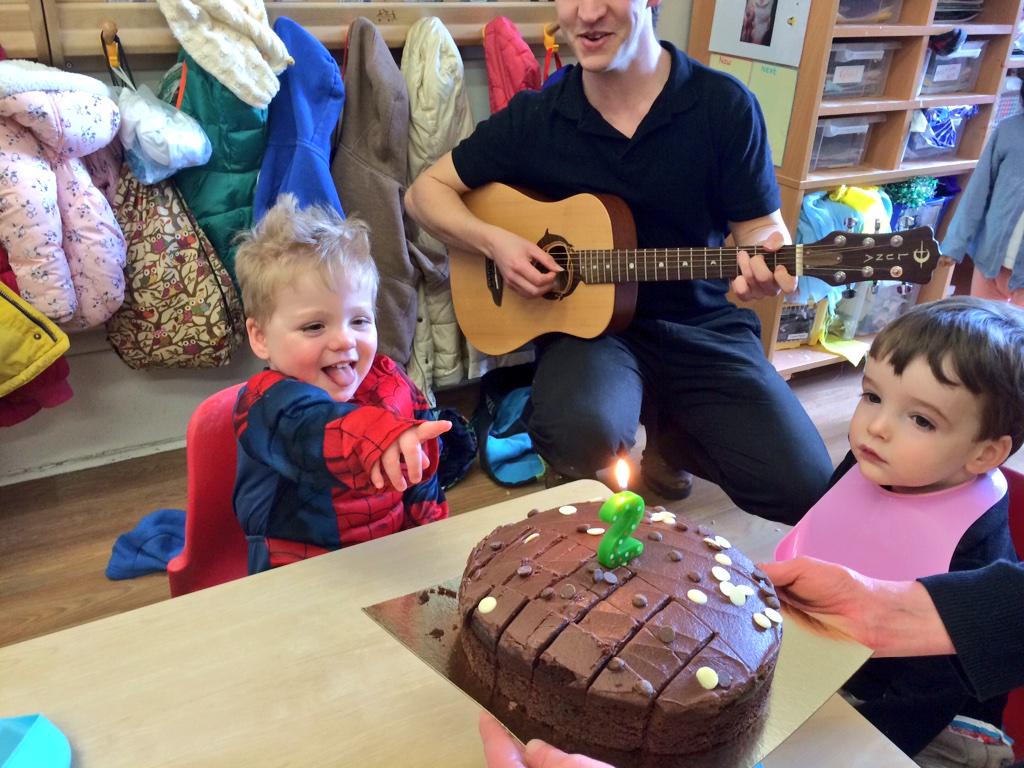 snapgrosvenor's tweet photo. @SteveR000 @evafrancesvl Big Happy Birthday to a special little man #birthdayboy #big2yearold #lovingthecake ๐๐๐๐ http://t.co/i86HAdg8qp