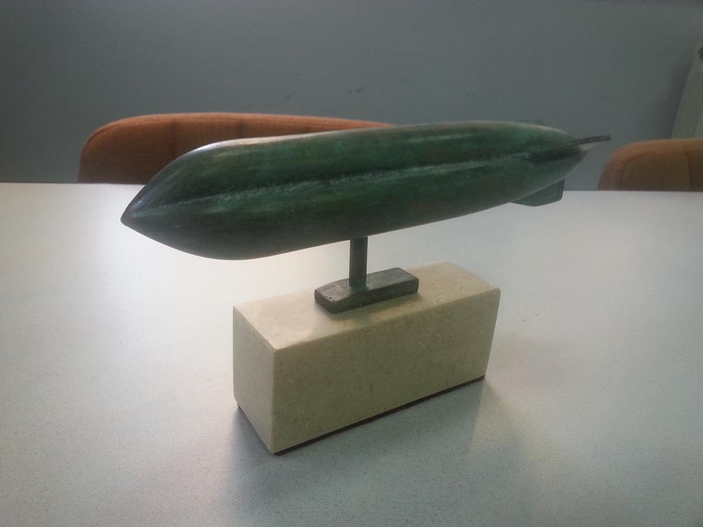 Fabrocam_'s tweet photo. @unican entrega el premio @ACCIONA  colaboración universidad empresa.#3desing y #3dprinting. By @Fabrocam_ http://t.co/wTRdEGhTiP